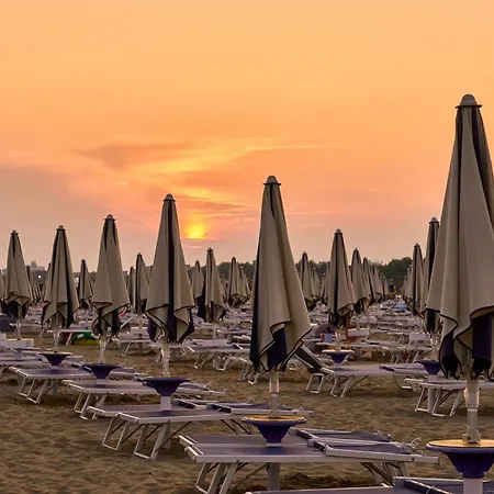 Luminous Just Next To The Apartment Bibione